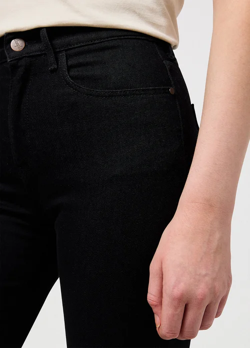 Wrangler Slim Retro Black