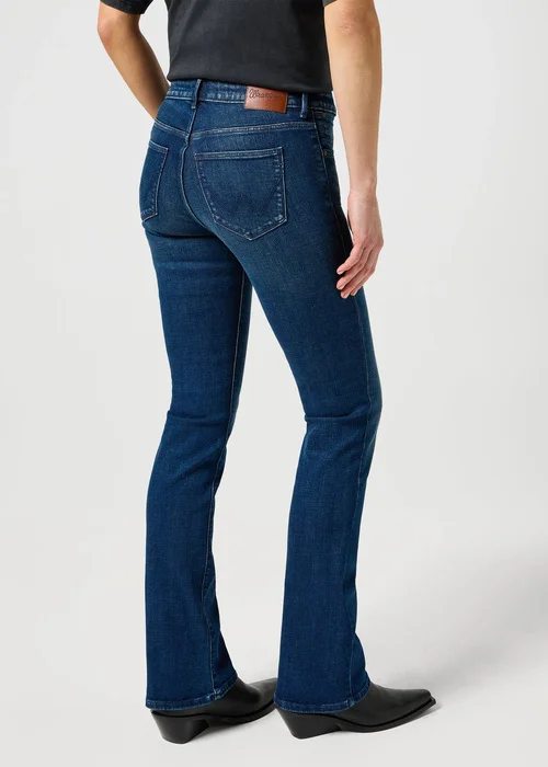 Wrangler Bootcut Slate Tint