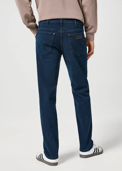 Wrangler River Indigo Noir