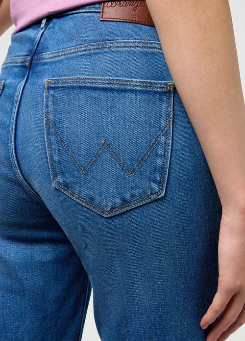 Wrangler Straight Mid Wash