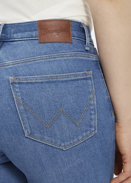 Wrangler Bootcut Mid Shade