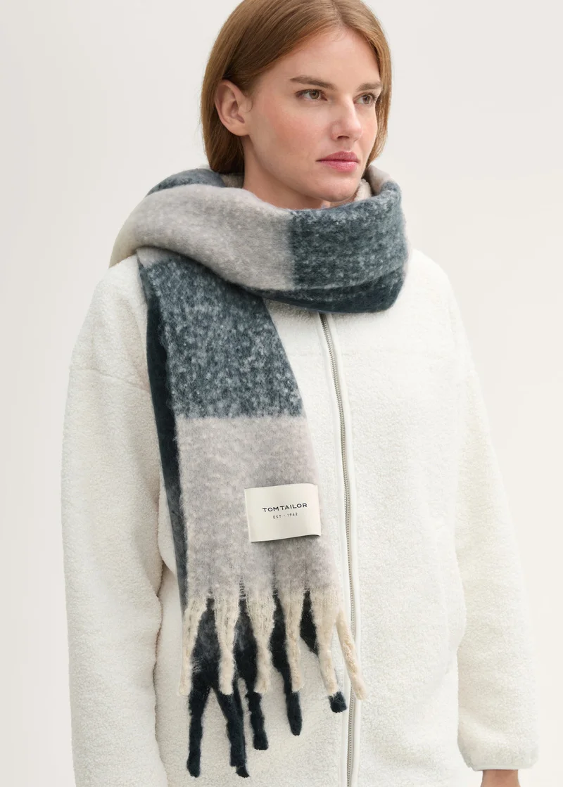 Tom Tailor Soft Scarf With A Check Pattern Navy Creme Check