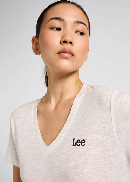 Lee V Neck Tee Ecru