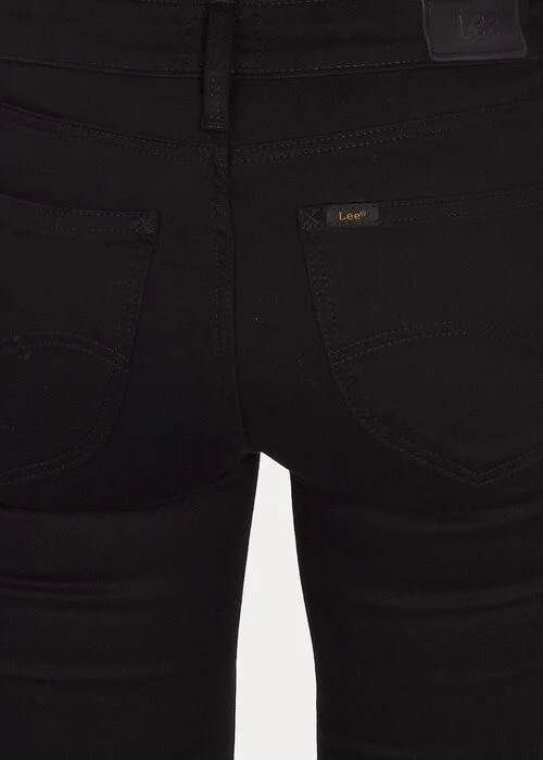 Lee Scarlett Black Rinse