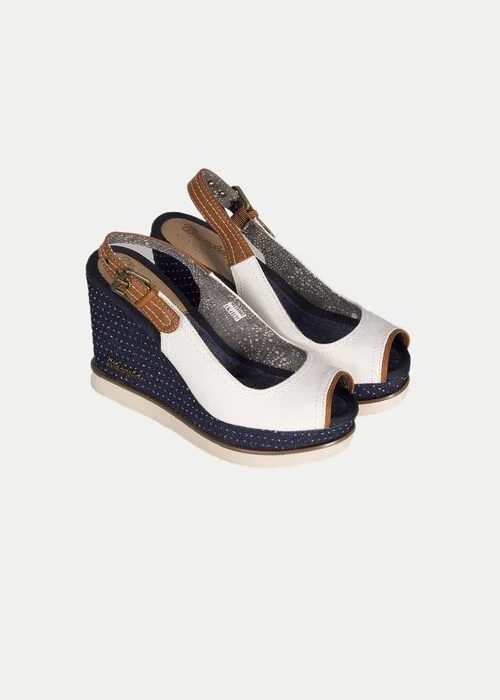 Wrangler Indigo Kelly Chan White