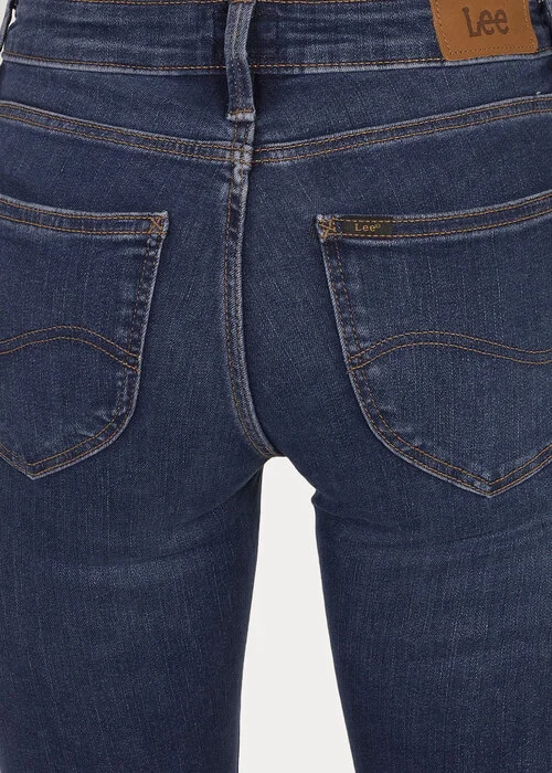 Lee Scarlett Dark Ulrich