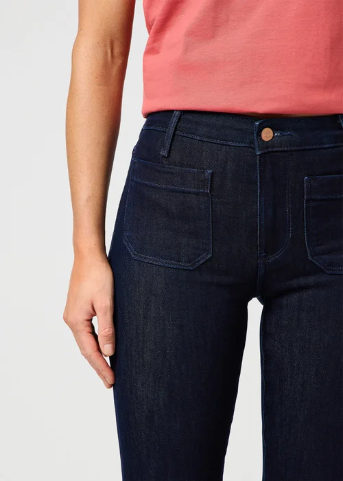 Wrangler Flare Jeans Soft Moonlight