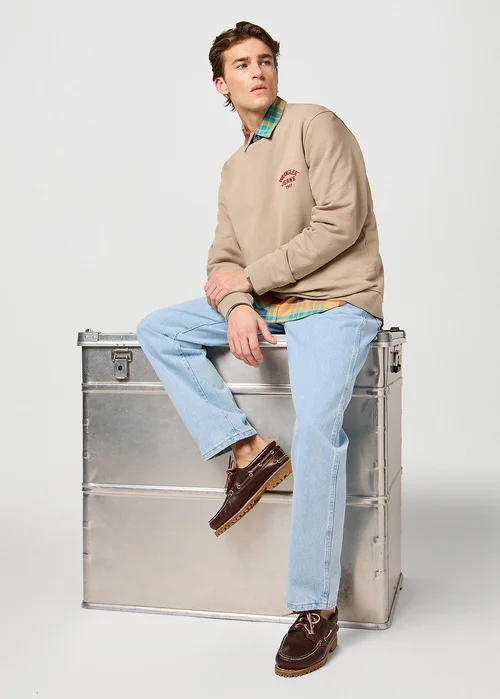 Wrangler Small Logo Crew Timberwolf