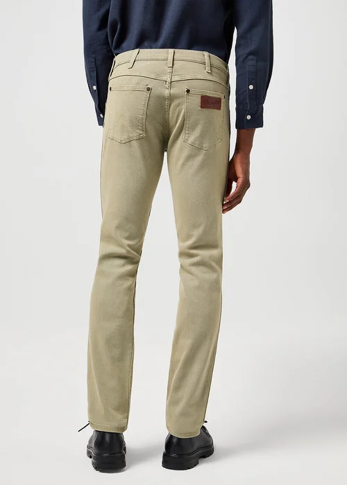 Wrangler Greensboro Non Denim Dark Tea