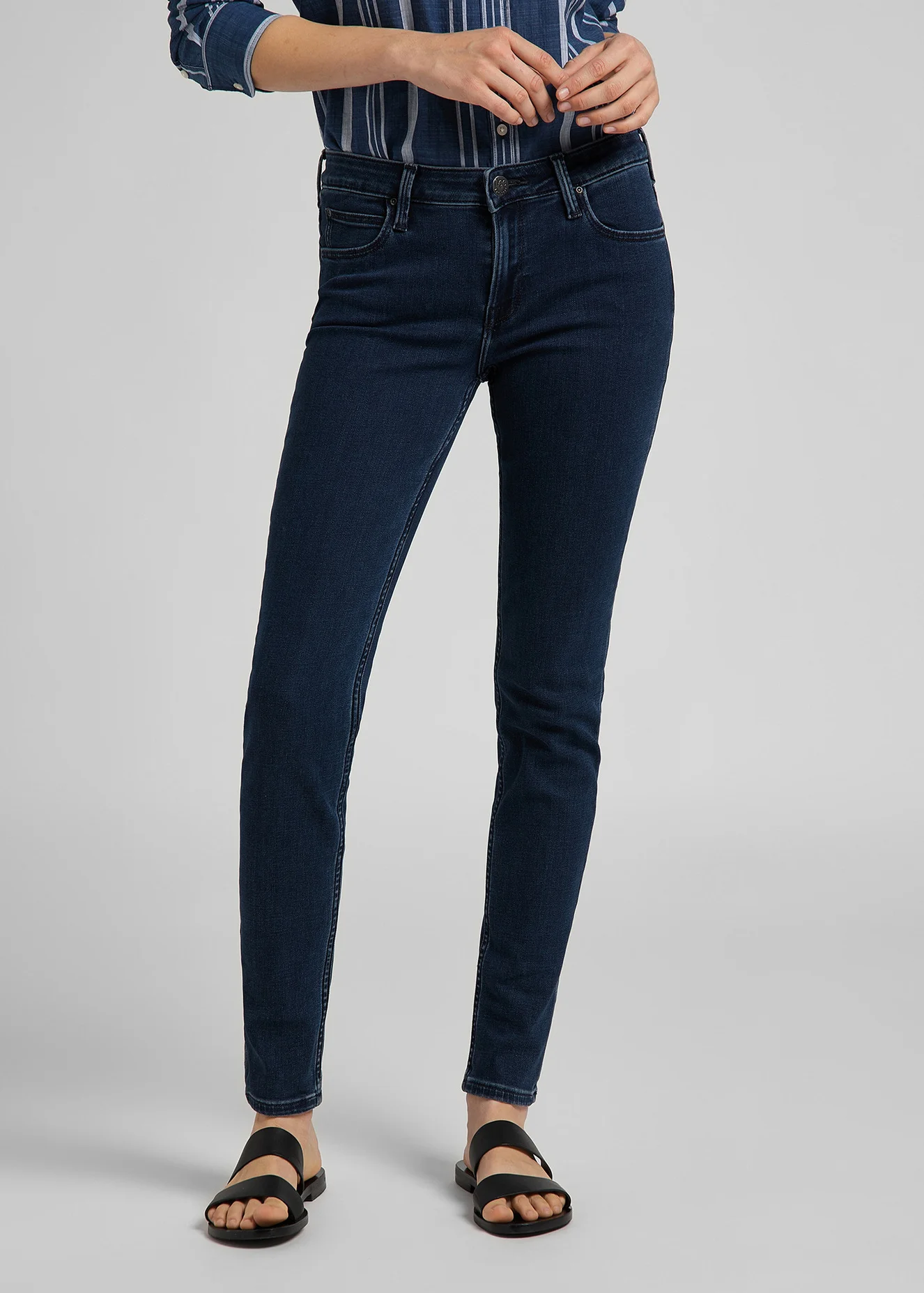 Lee Scarlett Dark Joni