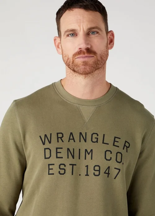 Wrangler Graphic Crew Sweat Deep Lichen Green