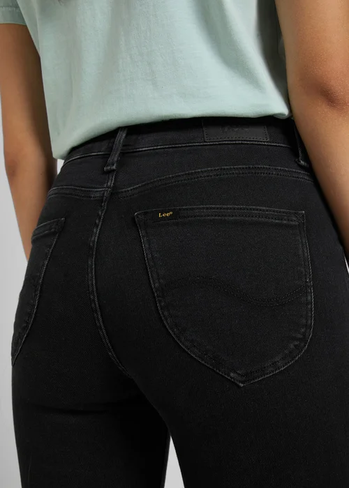 Lee Foreverfit Black Avery