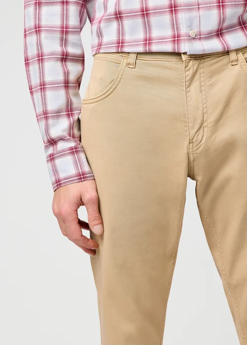 Wrangler Greensboro Non Denim Plaza Taupe