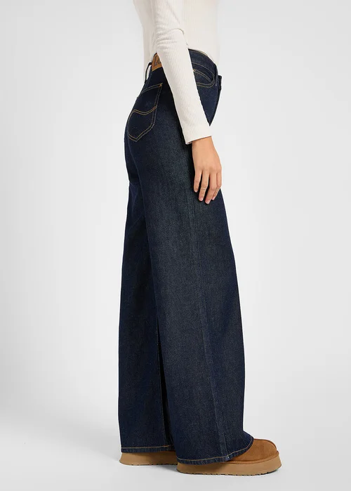 Lee Stella Dark Beat