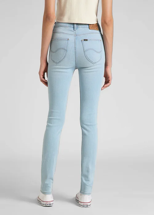 Lee Scarlett High Joanna Light