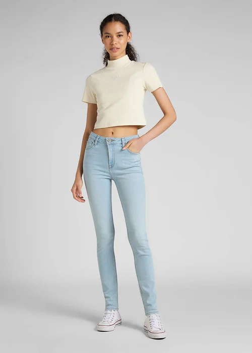 Lee Scarlett High Joanna Light