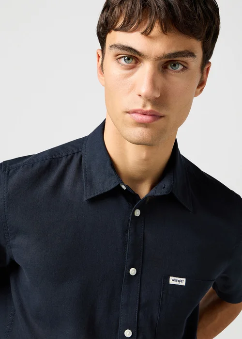 Wrangler Short Sleeve 1 Pocket Shirt Black