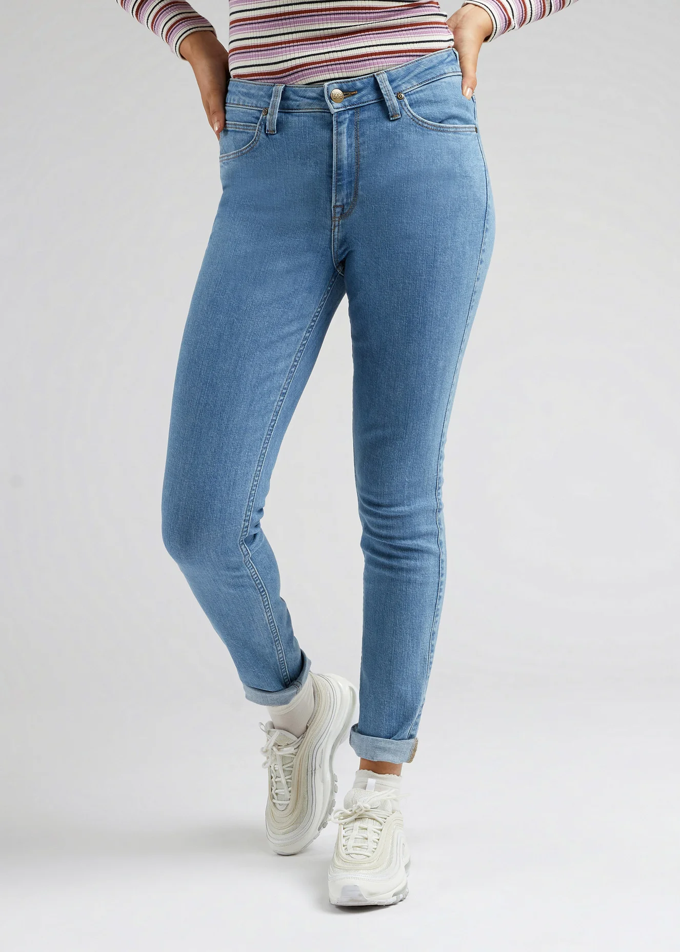 Lee Scarlett High Just A Breese