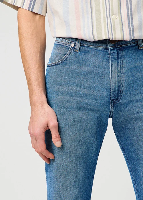 Wrangler River Bedazzled Blue