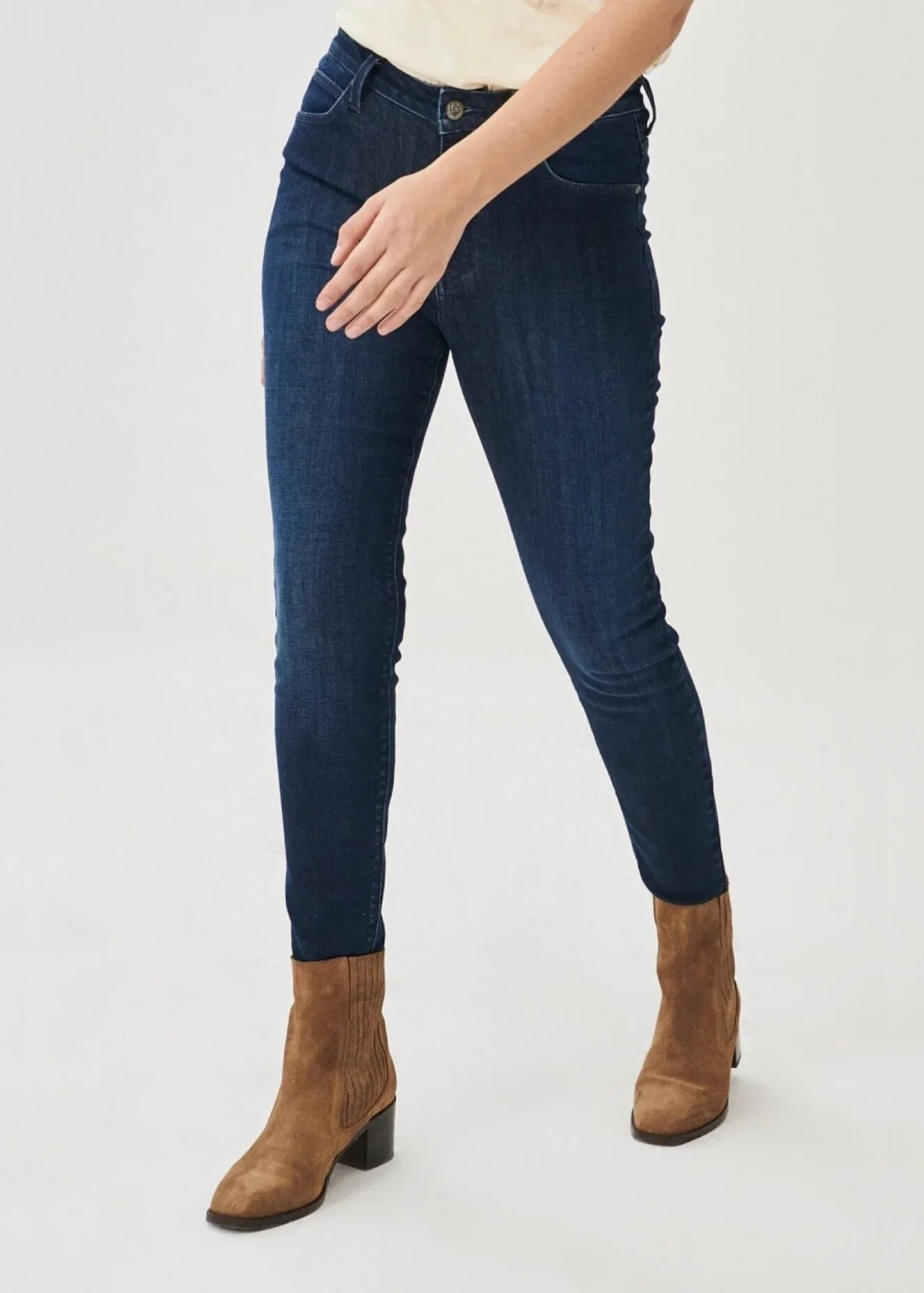 Lee Scarlett High Clean Wheaton