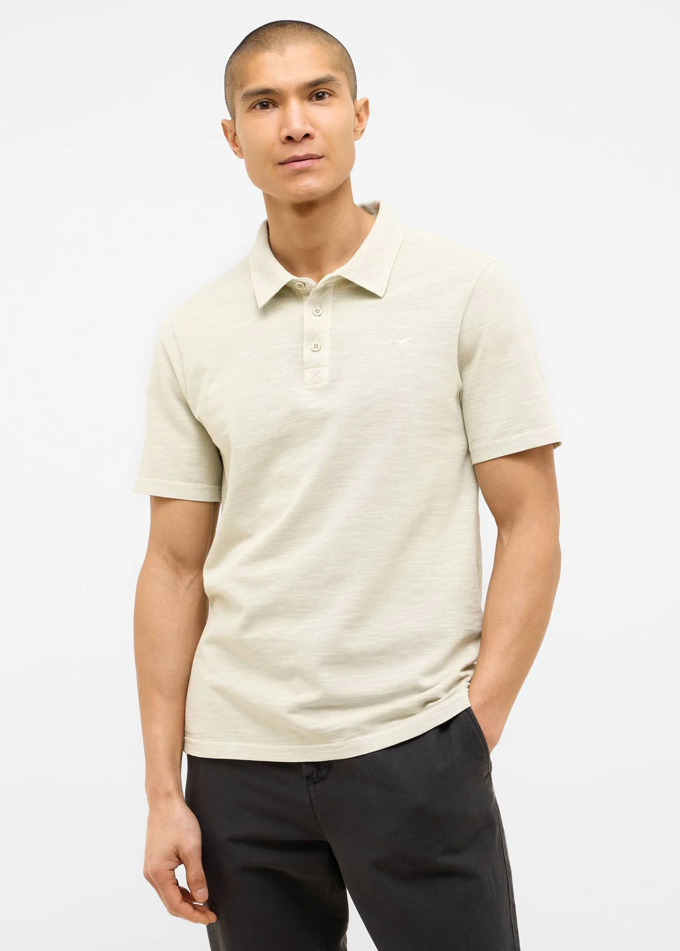 Mustang Palco Overcast