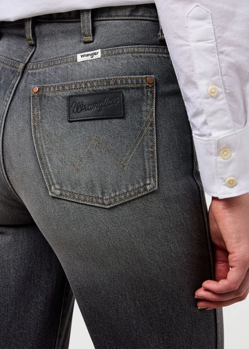 Wrangler Mom Straight Overstated