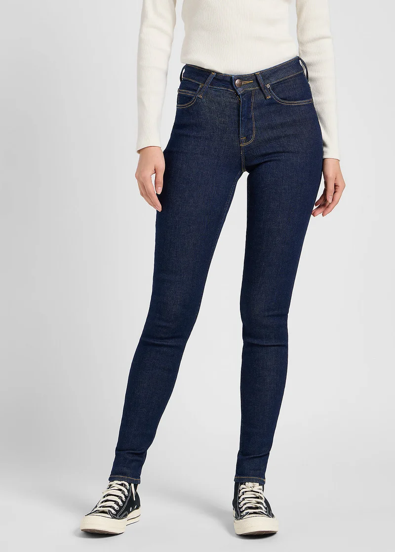 Lee Scarlett High Jeanception