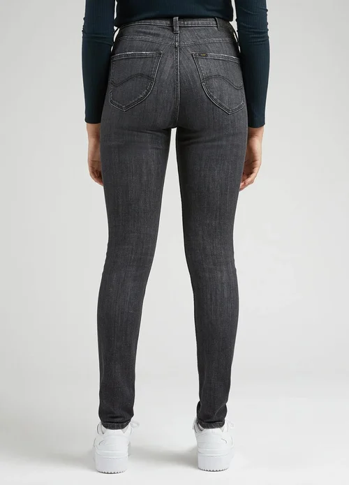 Lee Scarlett High Middle Of The Night