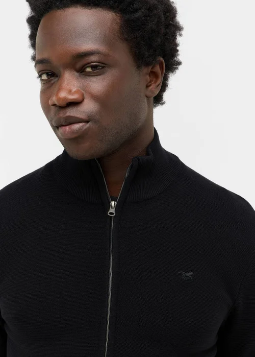 Mustang Escondido Jet Black