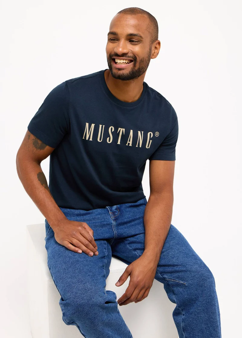 Mustang Austin Carbon