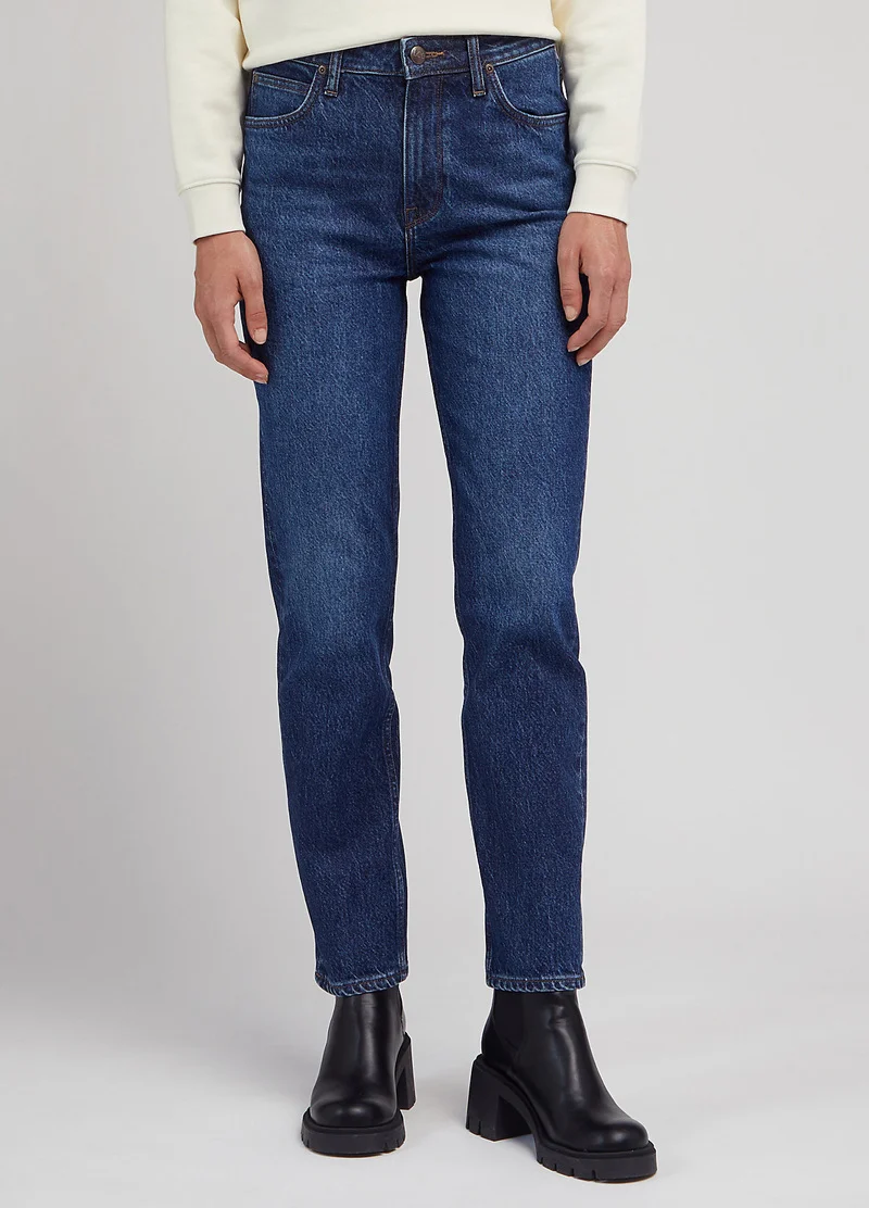 Lee Carol Dark Humor