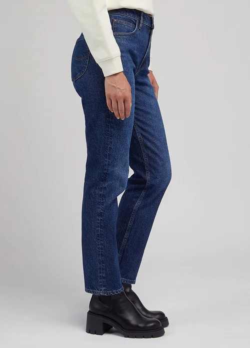 Lee Carol Dark Humor