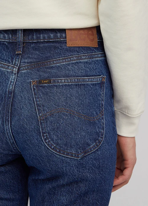 Lee Carol Dark Humor