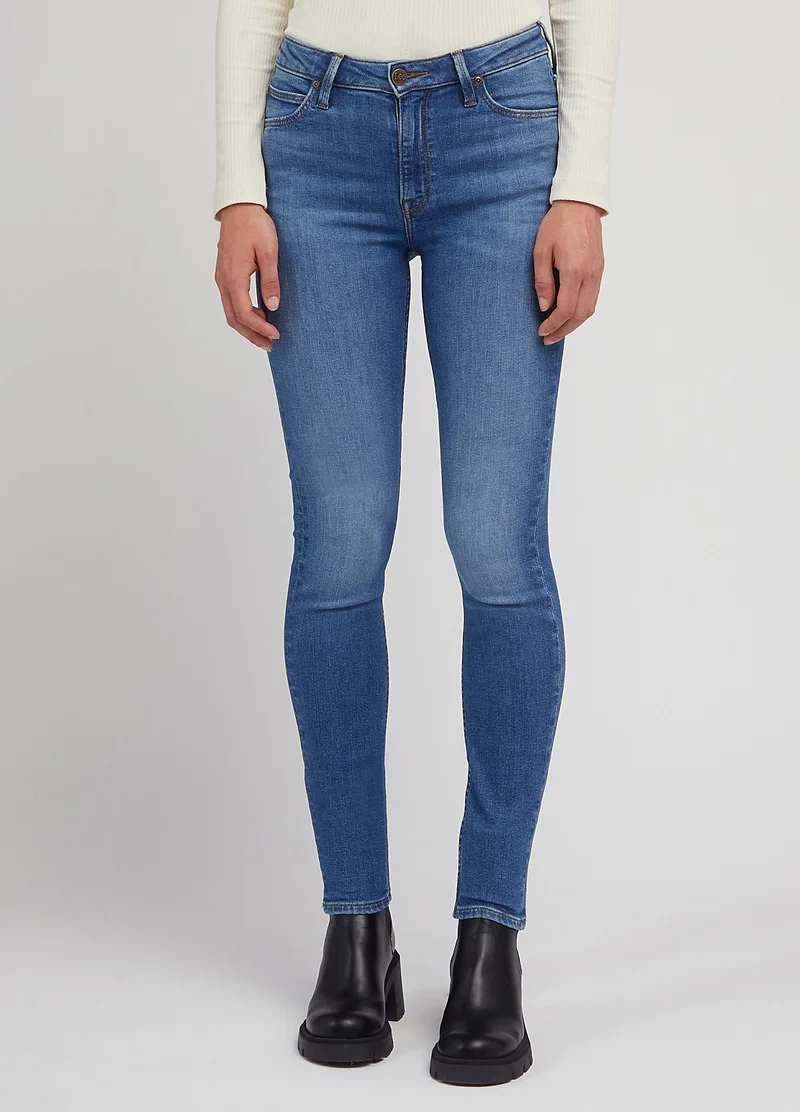 Lee Scarlett High In The Shade