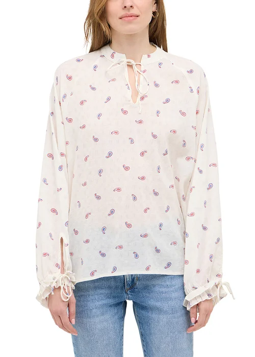 Mustang Bellflower Petit Paisley