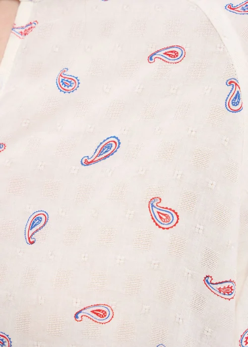 Mustang Bellflower Petit Paisley