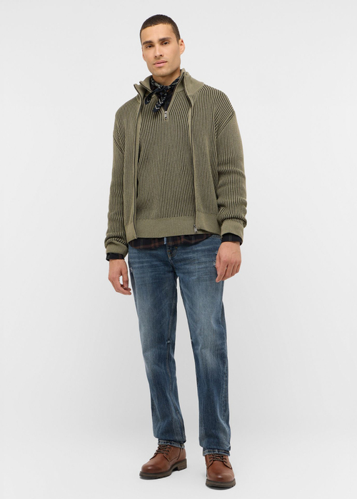 Mustang Escondido Climbing Ivy