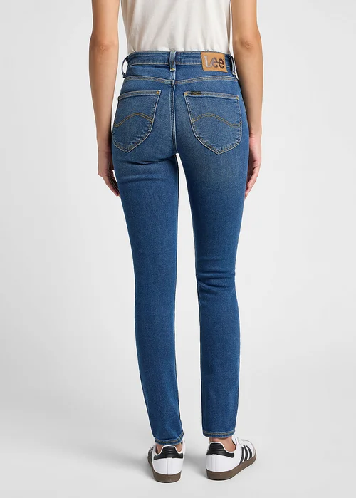 Lee Scarlett High Mid Martha