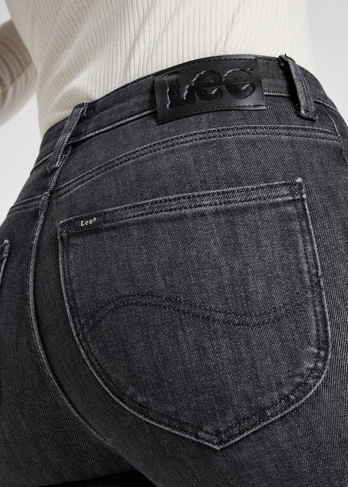 Lee Scarlett High Zip Last Strike