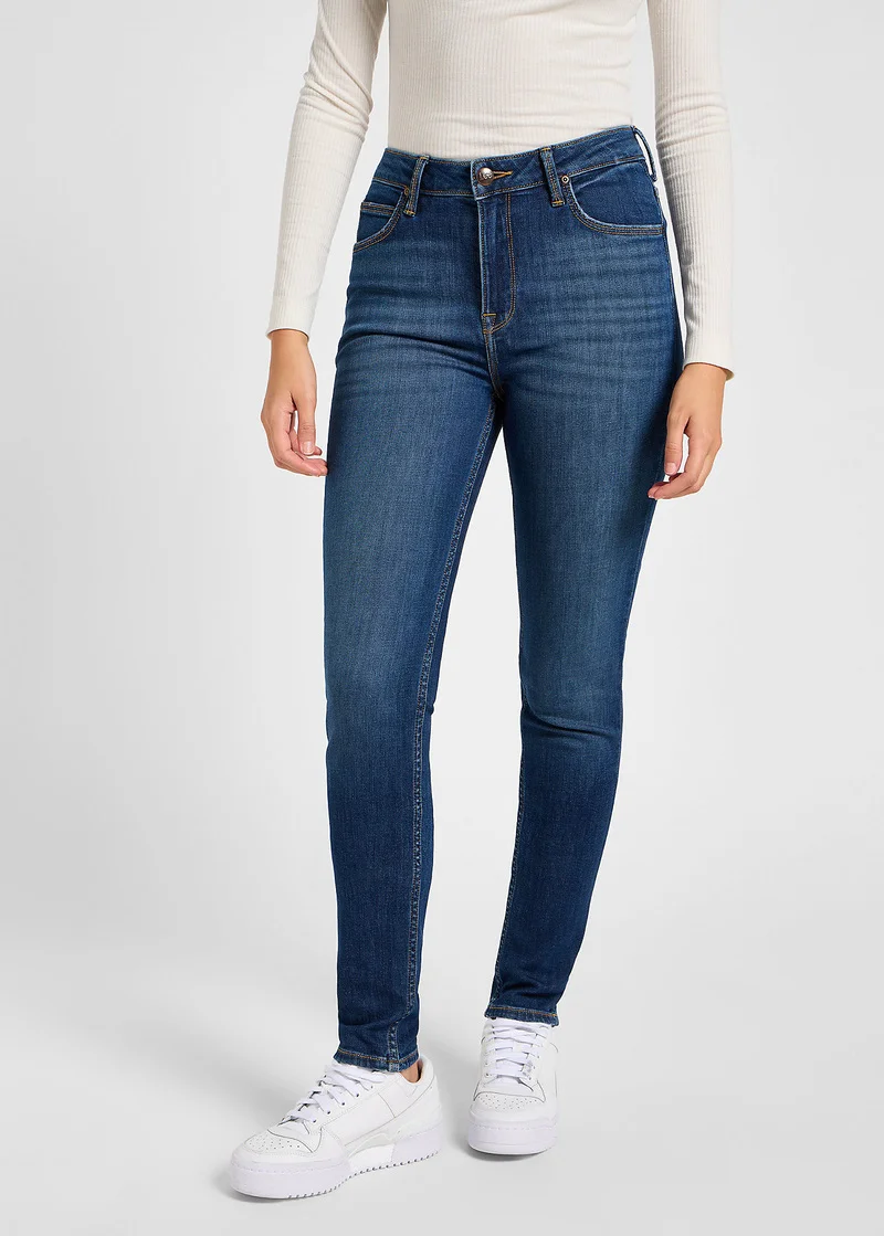 Lee Scarlett High New Lenghts