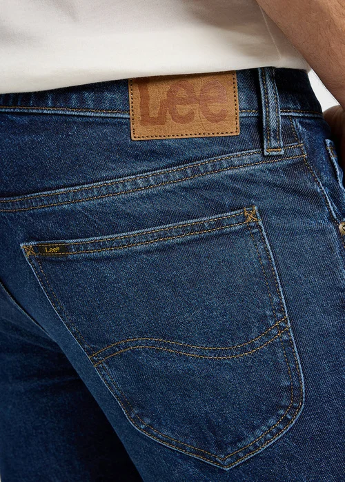 Lee Daren Zip Fly Anomaly