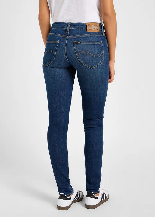 Lee Scarlett New Lengths