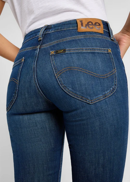 Lee Scarlett New Lengths