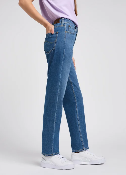 Lee Carol Never Blue