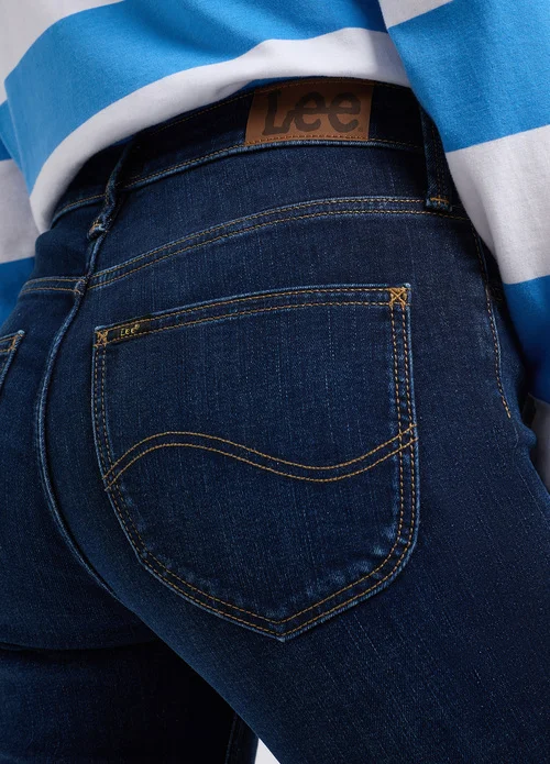 Lee Elly Glossed Over