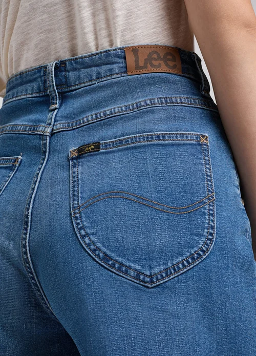 Lee Stella Short Ocean Wide