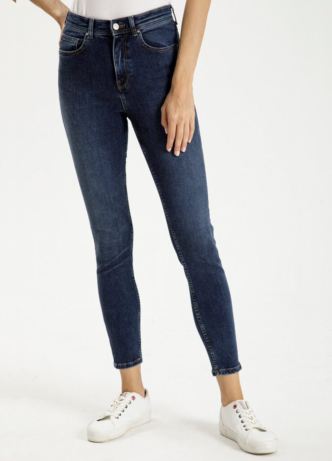 Cross Jeans Judy Dark Denim Blue - P-429-116