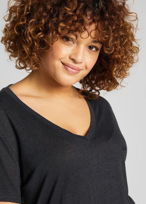 Lee V Neck Tee Black