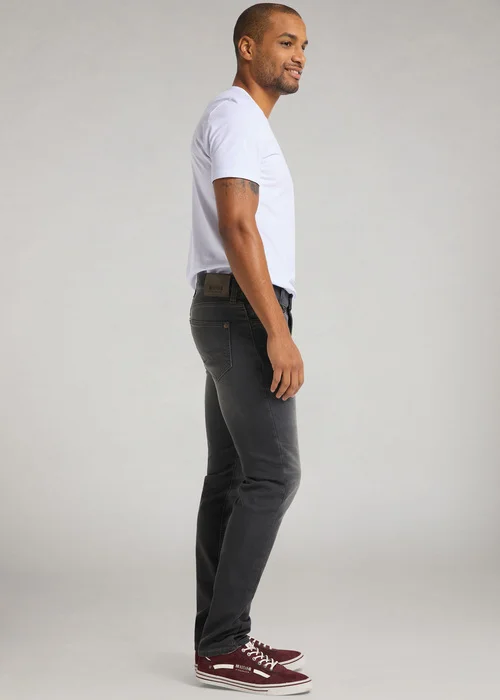 Mustang Oregon Tapered K 883 Medium Bleach