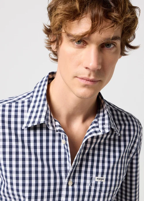 Wrangler Short Sleeve 1 Pocket Shirt Black Iris Check